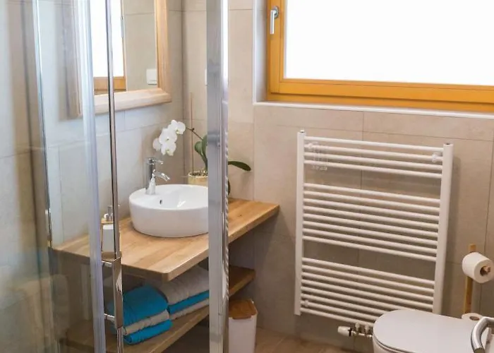 Olip アパート ブレッド